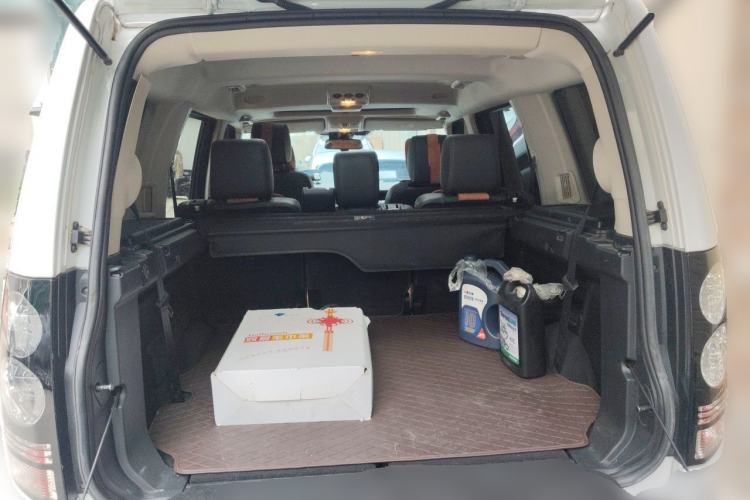 Used Land Rover Discovery 2015 3.0 SC V6 HSE Luxury Trunk