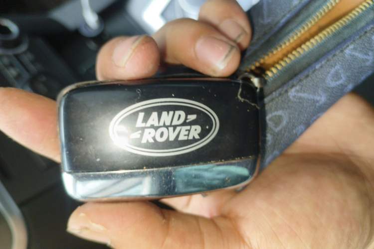 Used Land Rover Discovery 2015 3.0 SC V6 HSE Luxury Vehicle Key