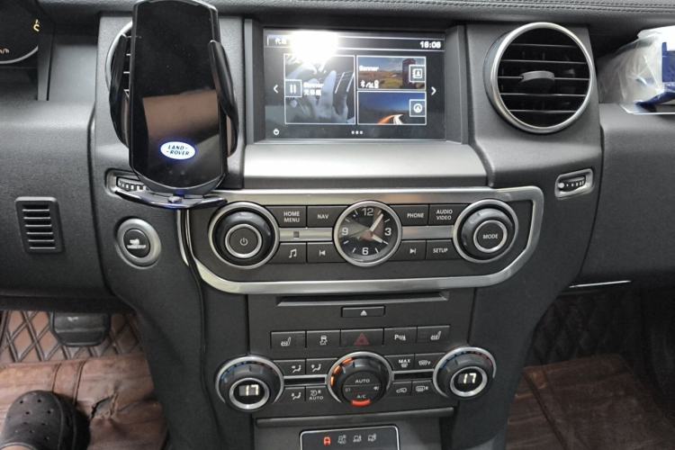 Used Land Rover Discovery 2016 3.0 SDV6 Black Edition HSE Diesel Version Audio And AC Panel