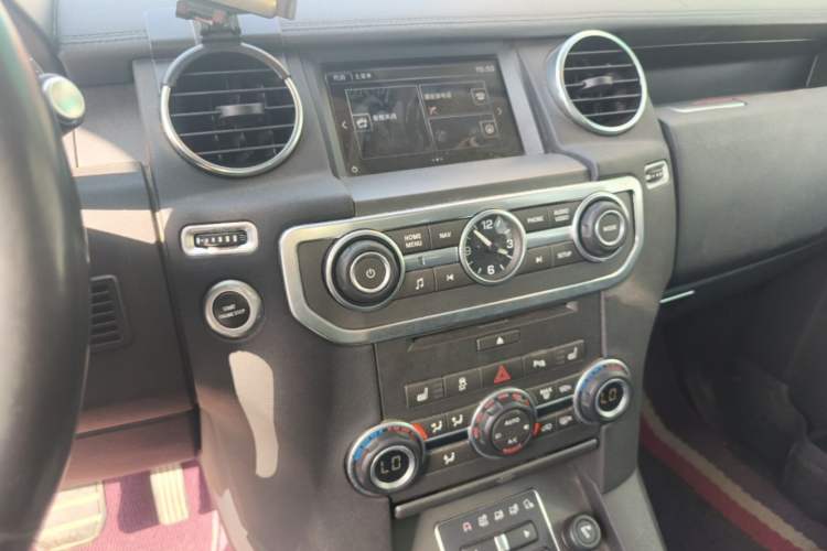 Used Land Rover Discovery  Audio And AC Panel
