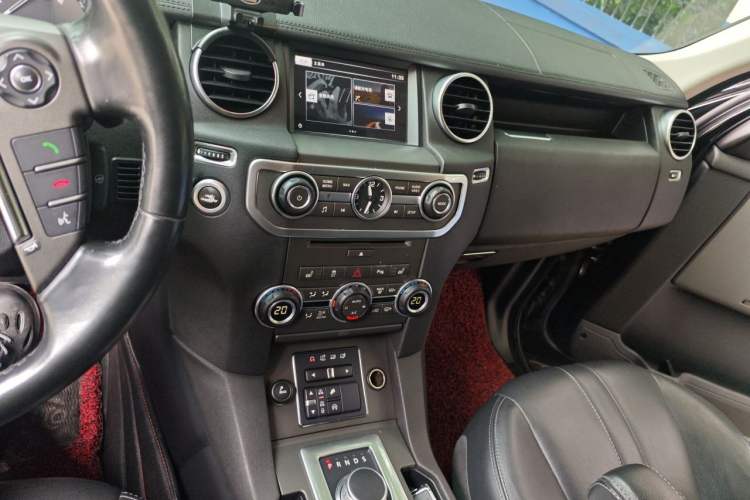 Used Land Rover Discovery 2016 3.0 SDV6 Black Edition HSE Diesel Version Audio And AC Panel