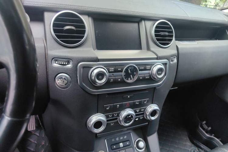 Used Land Rover Discovery 2016 3.0 SC Zhenfeng Limited Edition Audio And AC Panel