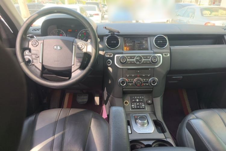 Used Land Rover Discovery  Center Console