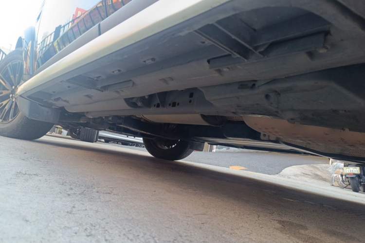 Used Land Rover Discovery 2016 3.0 SC V6 HSE Chassis Front Left