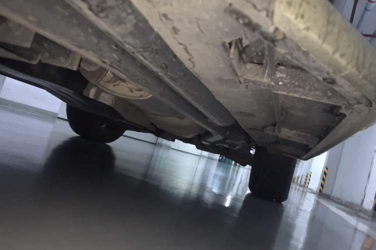 Used Land Rover Discovery  Chassis Front Left