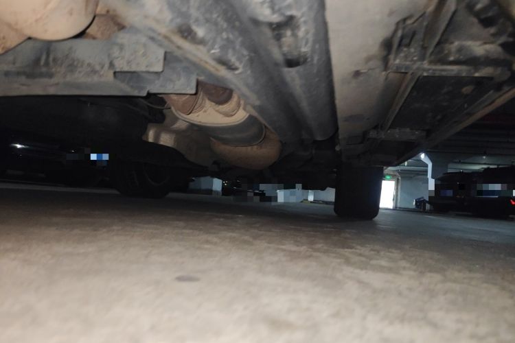 Used Land Rover Discovery  Chassis Front Left