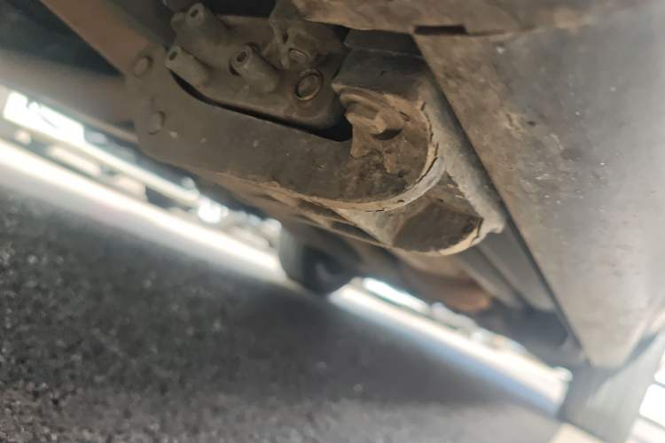 Used Land Rover Discovery  Chassis Front Left