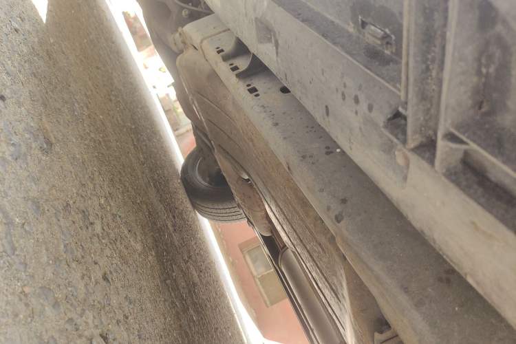 Used Land Rover Discovery  Chassis Front Right