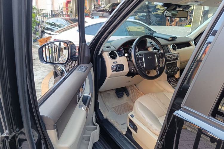 Used Land Rover Discovery 2016 3.0 SC V6 HSE Driver Seat