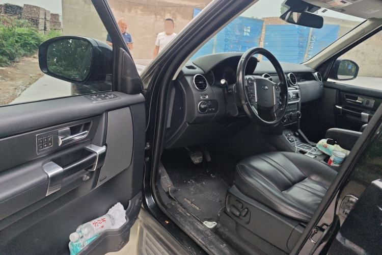 Used Land Rover Discovery 2016 3.0 SC V6 SE Driver Seat
