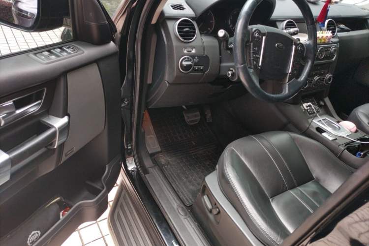 Used Land Rover Discovery 2016 3.0 SDV6 HSE Diesel Edition Driver Seat