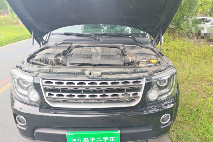 Used Land Rover Discovery 2016 3.0 SC Obsidian Black Heritage Edition HSE Engine Bay