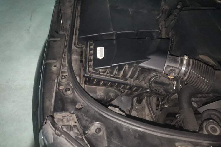 Used Land Rover Discovery 2016 3.0 SC V6 HSE Luxury Engine Bay Right