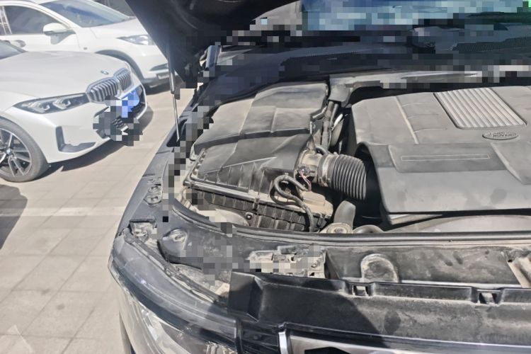 Used Land Rover Discovery  Engine Bay Right