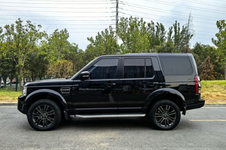 Used Land Rover Discovery 2016 3.0 SDV6 Black Edition HSE Diesel Version Exterior 2