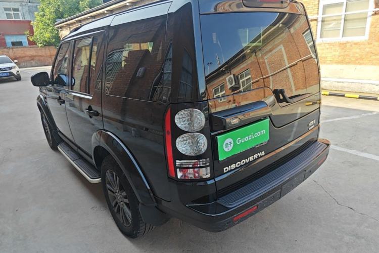Used Land Rover Discovery 2016 3.0 SC Obsidian Black Heritage Edition HSE Exterior 2