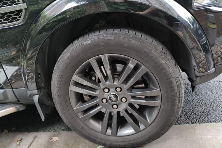 Used Land Rover Discovery 2016 3.0 SDV6 Black Edition HSE Diesel Version Exterior 7
