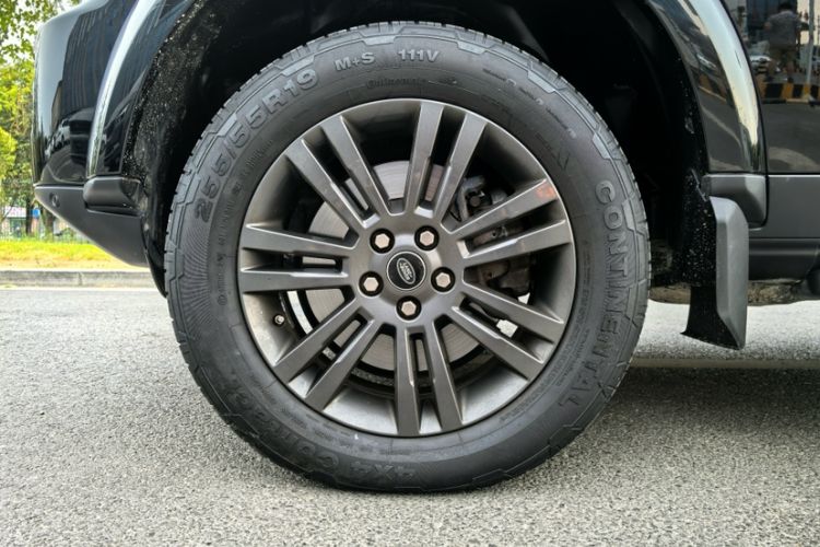 Used Land Rover Discovery 2016 3.0 SDV6 Black Edition HSE Diesel Version Exterior 7