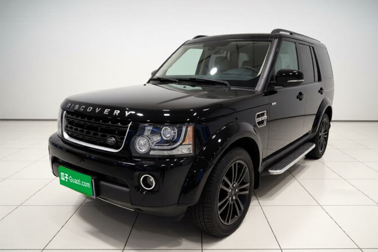 Used Land Rover Discovery 2016 3.0 SC Obsidian Black Heritage Edition SE Front Left 45 Deg