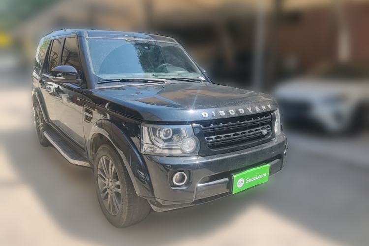 Used Land Rover Discovery 2016 3.0 SDV6 Black Edition HSE Diesel Version Front Right 45 Deg