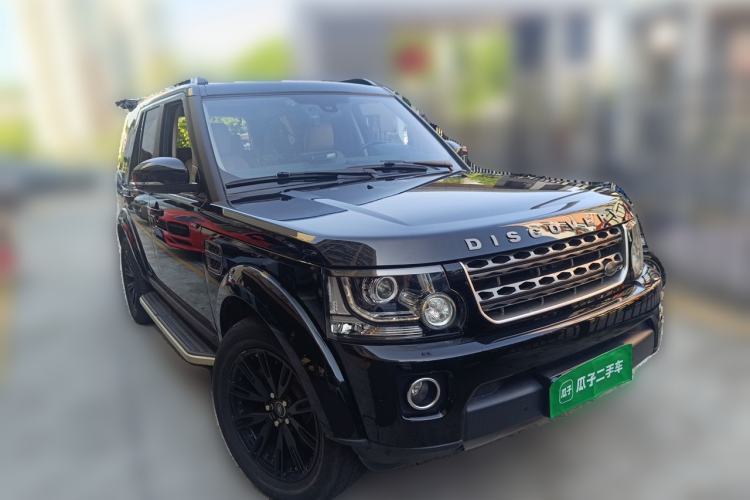 Used Land Rover Discovery 2016 3.0 SC V6 HSE Front Right 45 Deg