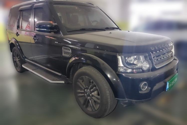 Used Land Rover Discovery 2016 3.0 SC Obsidian Black Heritage Edition HSE Front Right 45 Deg