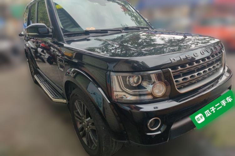 Used Land Rover Discovery 2016 3.0 SC V6 HSE Front Right 45 Deg