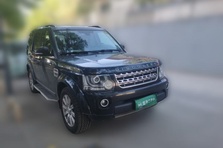Used Land Rover Discovery 2016 3.0 SDV6 HSE Diesel Edition Front Right 45 Deg