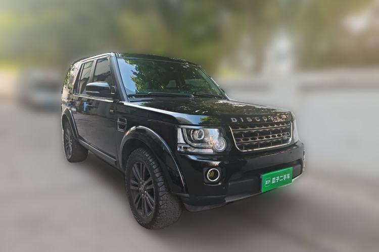 Used Land Rover Discovery 2016 3.0 SDV6 Black Edition HSE Diesel Version Front Right 45 Deg