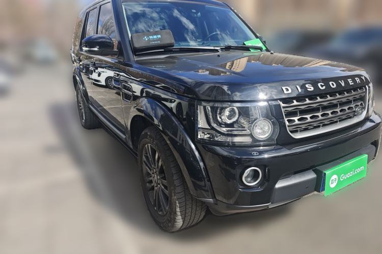 Used Land Rover Discovery  Front Right 45 Deg