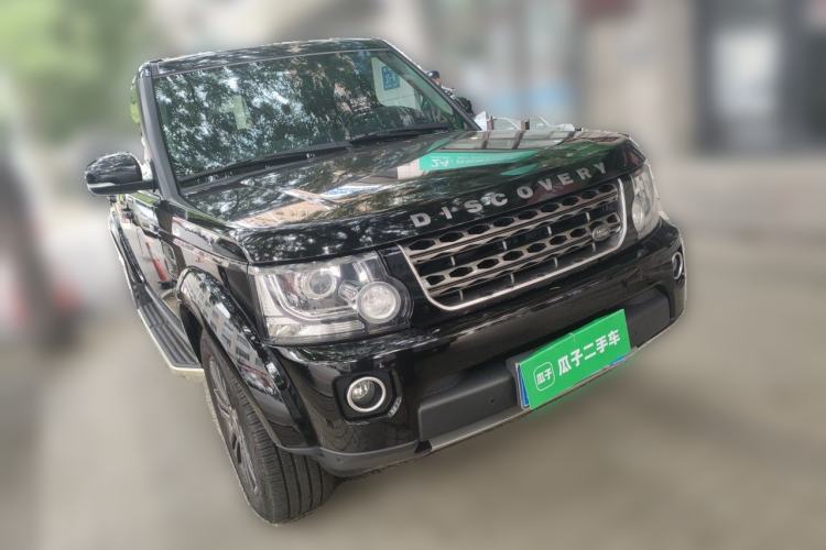 Used Land Rover Discovery 2016 3.0 SC V6 HSE Front Right 45 Deg