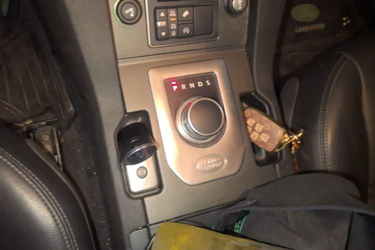 Used Land Rover Discovery  Gear Lever