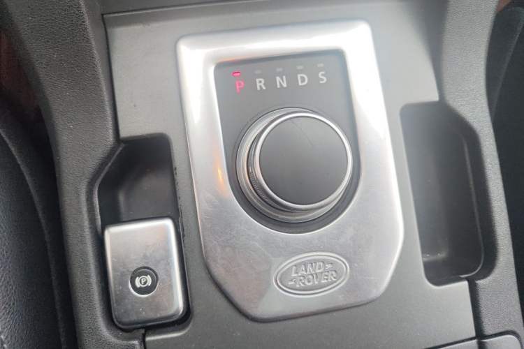 Used Land Rover Discovery 2016 3.0 SC V6 HSE Gear Lever