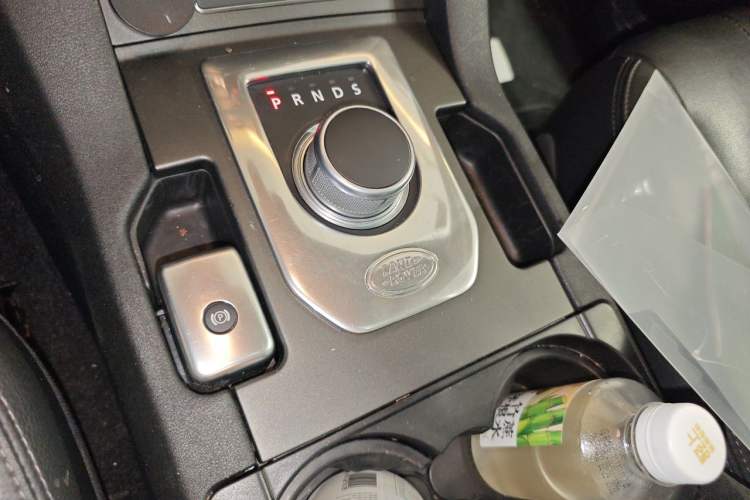 Used Land Rover Discovery 2016 3.0 SC V6 HSE Luxury Gear Lever