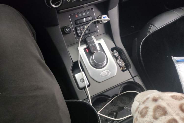 Used Land Rover Discovery 2016 3.0 SC V6 HSE Gear Lever