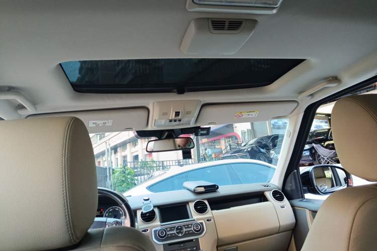 Used Land Rover Discovery 2016 3.0 SC V6 HSE Headliner