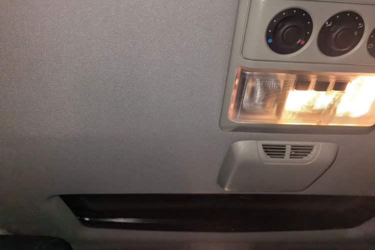 Used Land Rover Discovery 2016 3.0 SC V6 HSE Headliner