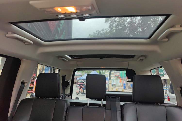 Used Land Rover Discovery 2016 3.0 SC V6 HSE Headliner