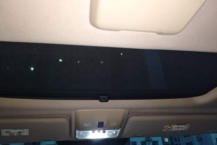 Used Land Rover Discovery 2016 3.0 SC V6 HSE Headliner