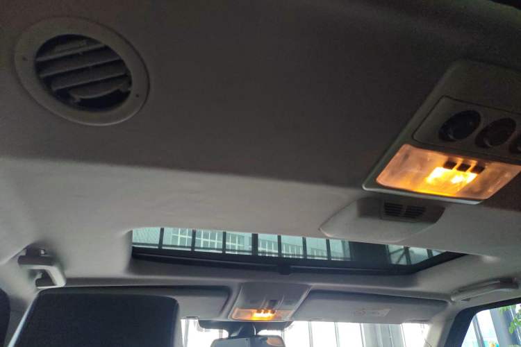 Used Land Rover Discovery 2016 3.0 SC V6 HSE Headliner