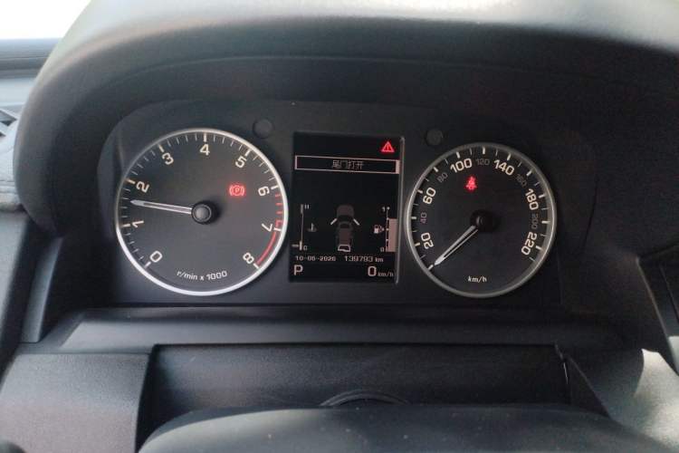 Used Land Rover Discovery 2016 3.0 SC Obsidian Black Heritage Edition SE Instrument Cluster
