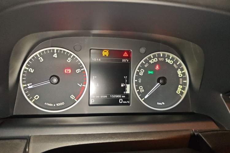 Used Land Rover Discovery 2016 3.0 SC Obsidian Black Heritage Edition SE Instrument Cluster