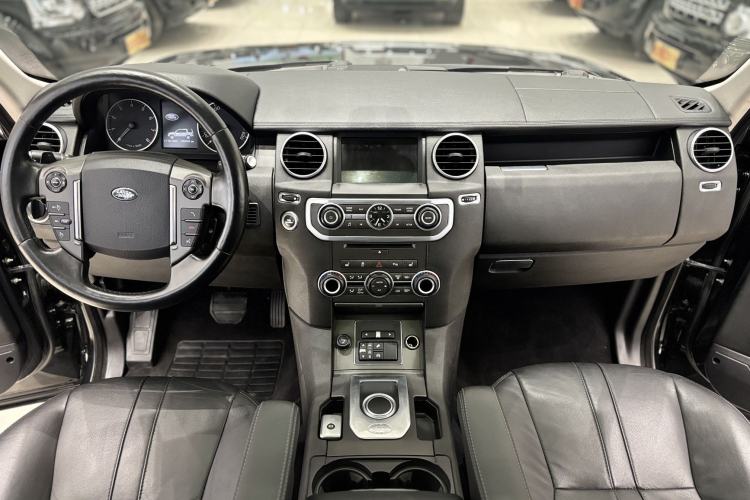 Used Land Rover Discovery 2016 3.0 SC V6 HSE Interior 2