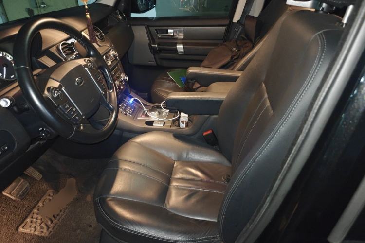 Used Land Rover Discovery  Left Front Seat