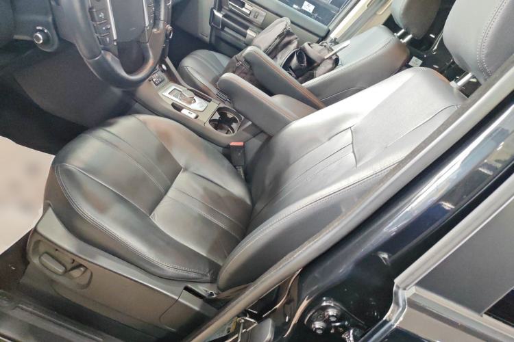 Used Land Rover Discovery 2016 3.0 SC V6 HSE Left Front Seat