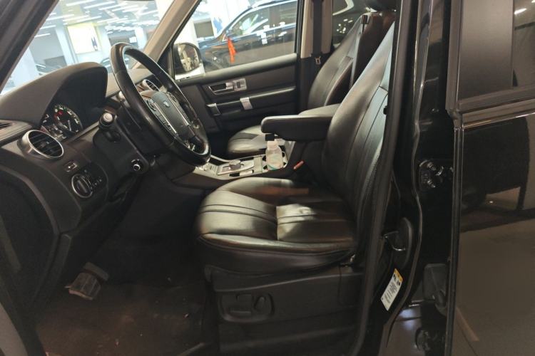 Used Land Rover Discovery 2016 3.0 SC V6 HSE Luxury Left Front Seat
