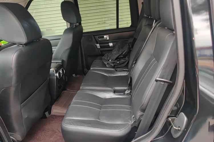 Used Land Rover Discovery 2016 3.0 SC V6 HSE Left Rear Seat