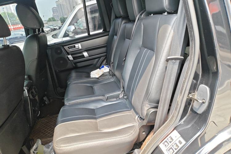 Used Land Rover Discovery 2016 3.0 SC V6 HSE Luxury Left Rear Seat