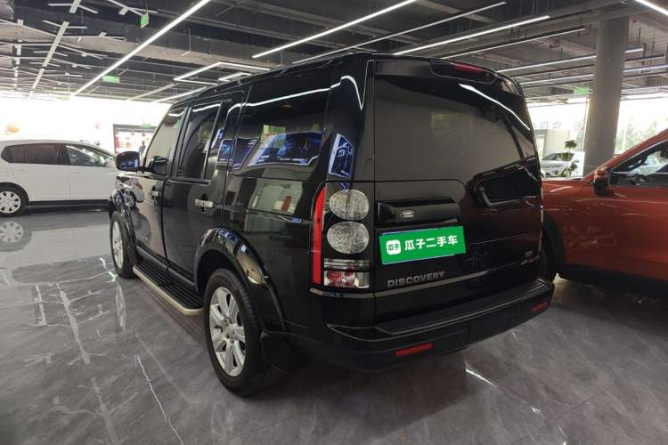 Used Land Rover Discovery 2016 3.0 SC V6 SE Rear Left 45 Deg