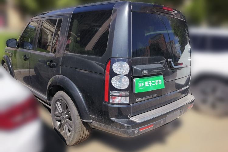 Used Land Rover Discovery 2016 3.0 SC V6 HSE Luxury Rear Left 45 Deg